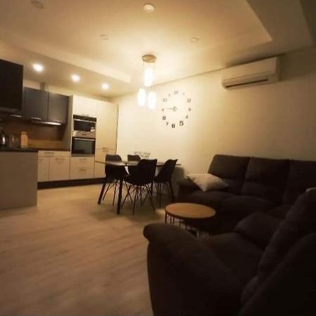 Apartamento Apartman Paula Makarska Exterior foto
