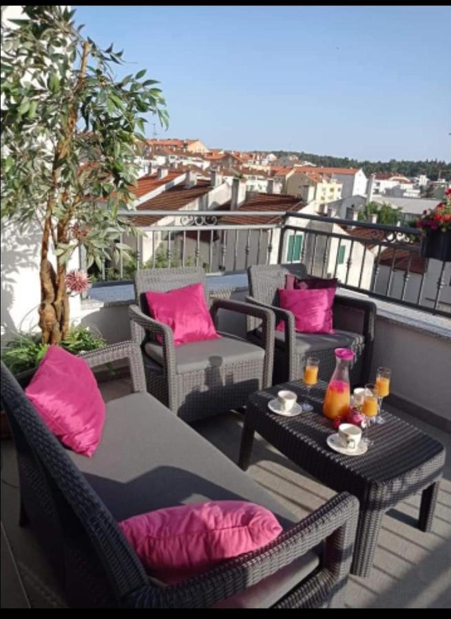 Apartamento Apartman Paula Makarska Exterior foto