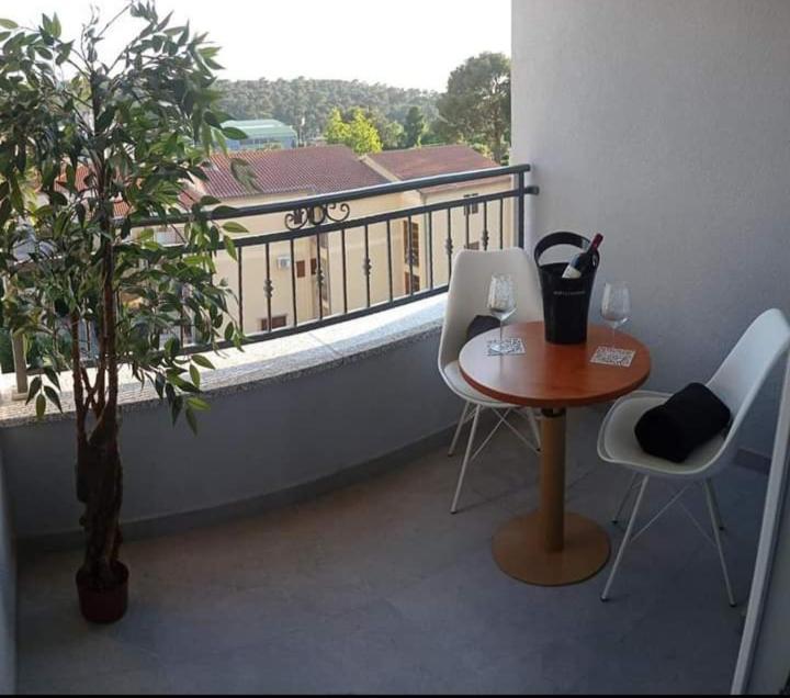 Apartamento Apartman Paula Makarska Exterior foto